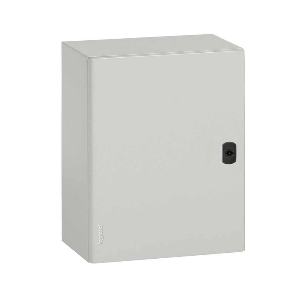 Tablero p/adosar metálico 800x600x300mm con puerta c/plancha de montaje